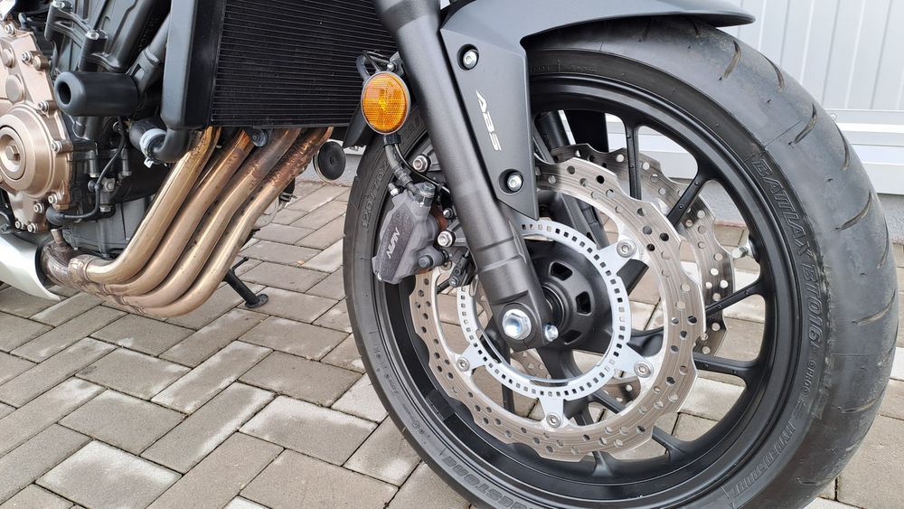 MotoFLy vinde Honda CB650FA 2017