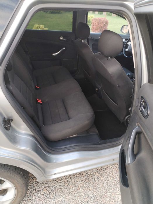 Ford Mondeo SW 2.0 TDCI - 140 CP - 2007 - 6 viteze - Navigatie