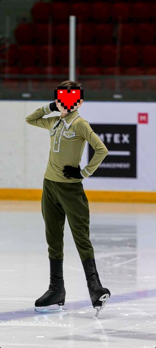 Костюм для фигурного катания