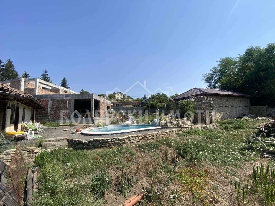 Продава се Къща в с. Леденик, Област Велико Търново - 300 кв.м за 1067 €/кв.м - Снимка #3