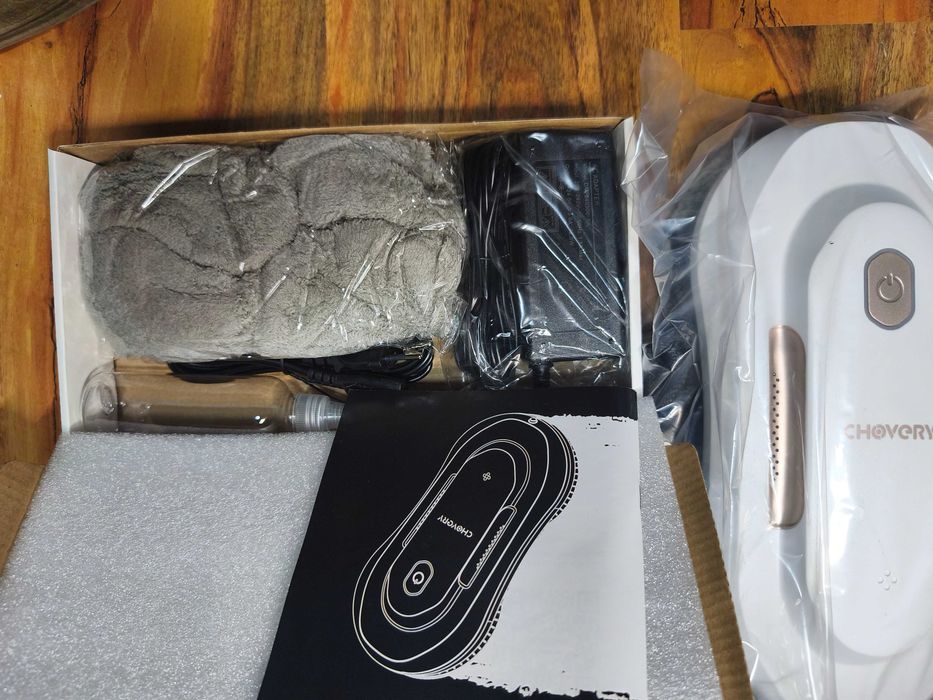 Чисто нов запечатан робот за прозорци CHOVERY CL.3 - Двойно пръскане..