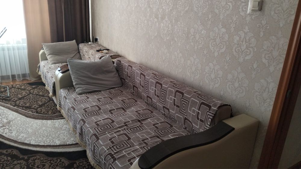 Продается большой и малый диван.