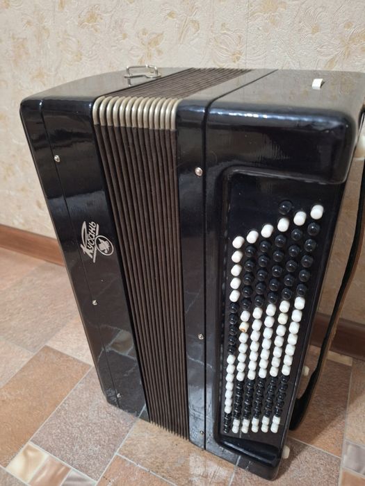 Баян Кубань продам.