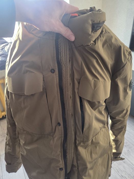 Продам куртку зимнию