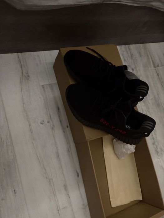 Yeezy 350 чисто нови