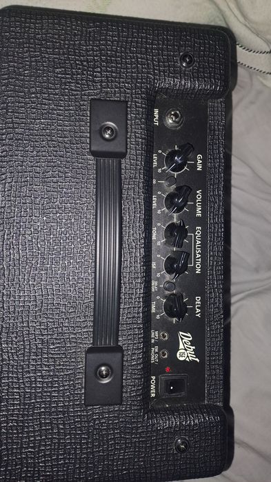 комбик blackstar debut 15e