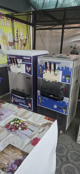 Tayyor marojni biznesi sotiladi 2 ta frezer aparat, stol stullar