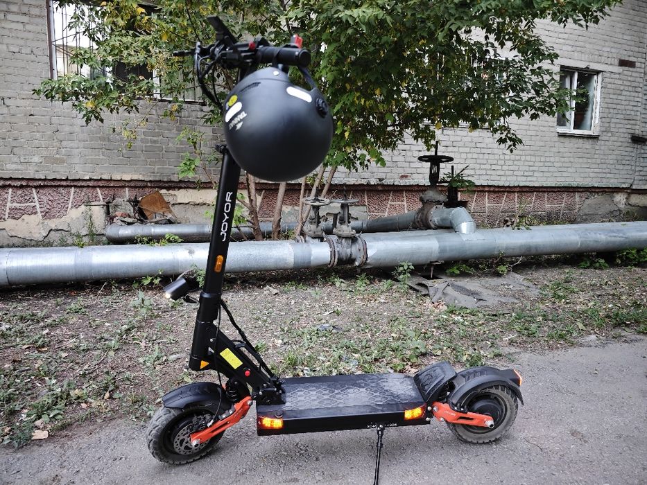 Новый электросамокат Joyor t10