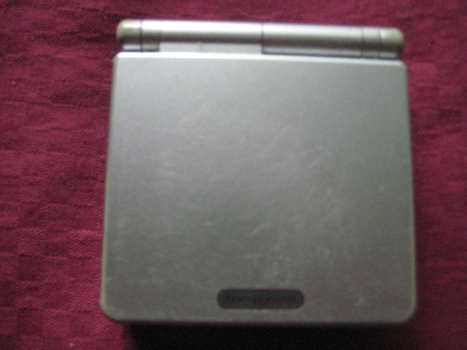 Продавам конзола GBA SP AGS-001 + игра