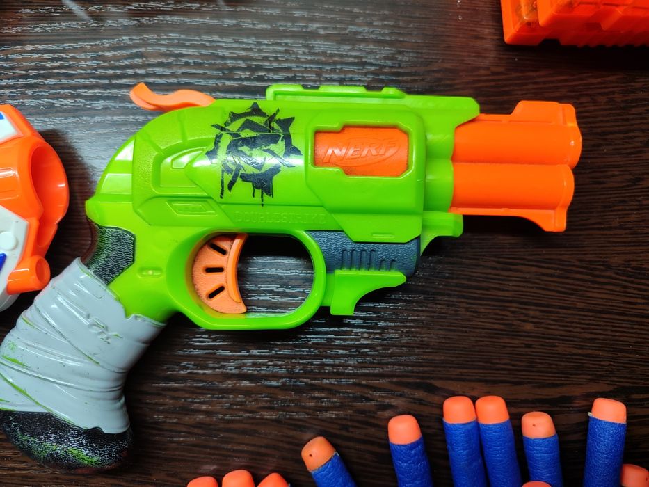 Продам пистолеты Nerf