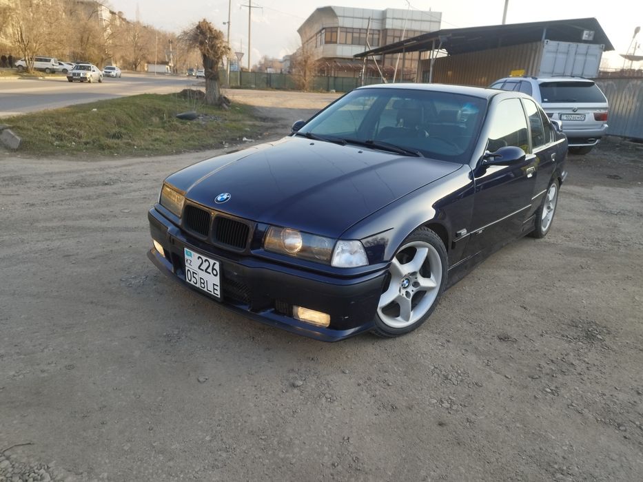 Бмв е36 1996 год 2,5 японец
