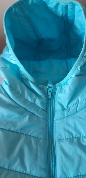 Продам демисезонную куртку