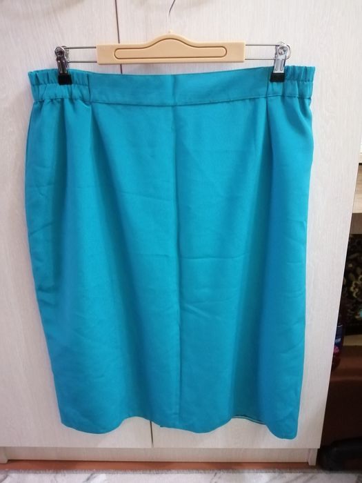 Костюм женский продам