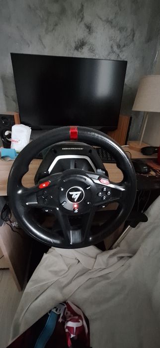 Volan thrustmaster  t 128