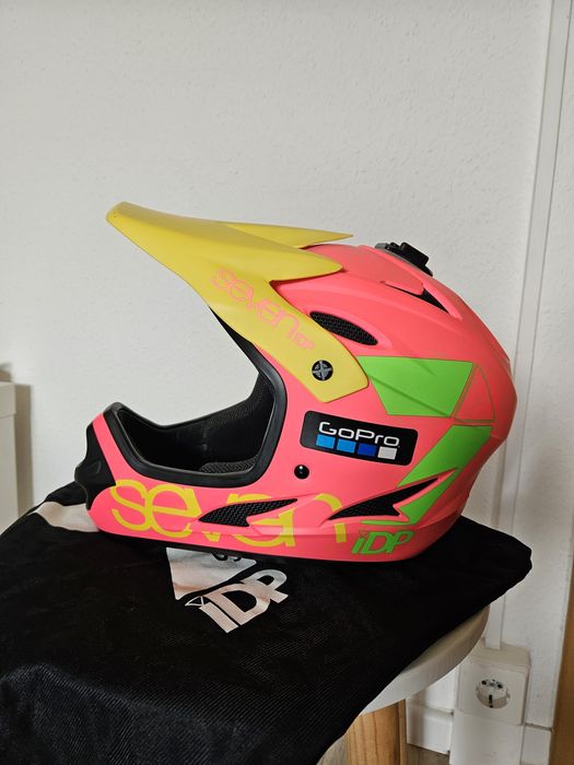 Downhill/Mtb каска плюс Oakley очила