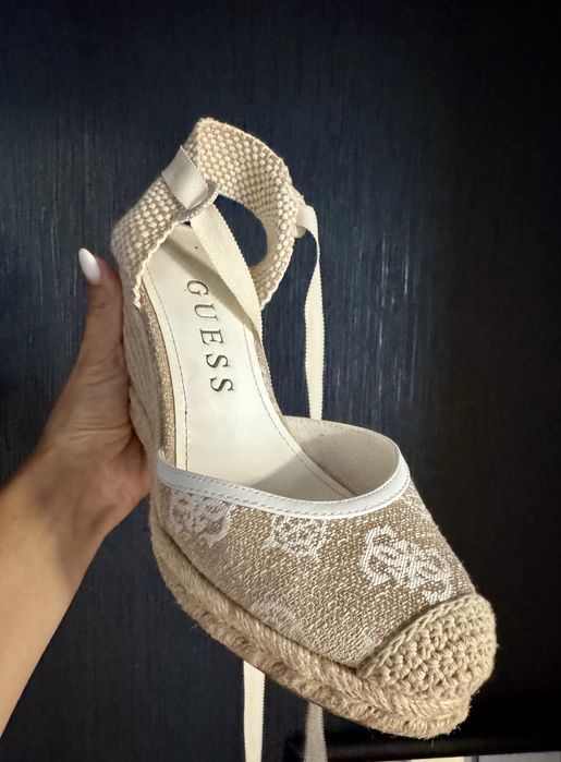 Еспадрили на платформа Guess 38