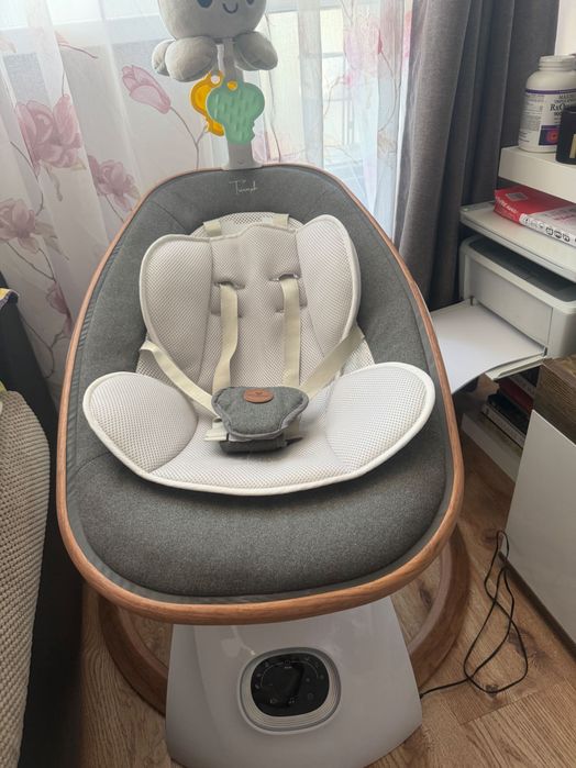 Ел. Люлка Cangaroo Triumph 180€