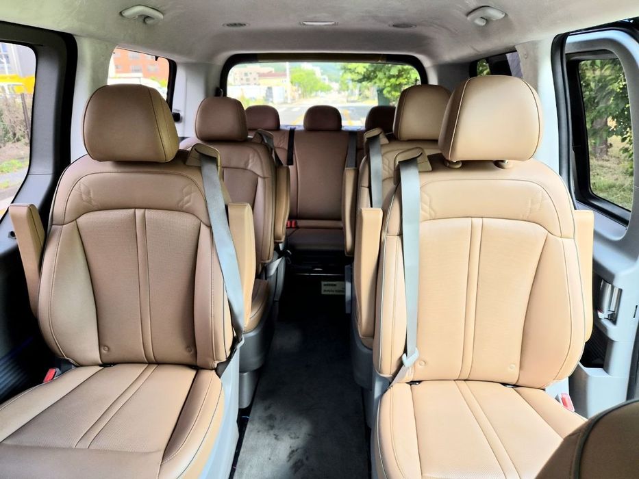 Hyundai Staria 1.6 Turbo Hybrid Lounge