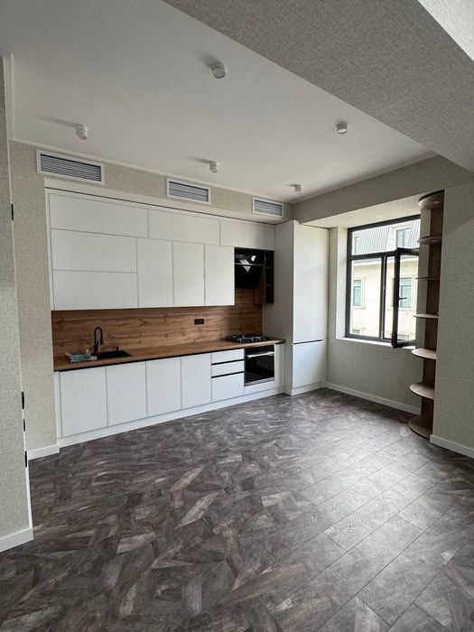 Замона тойхона ропарасида 160 кв 5 хона дуплекс   3-4 этаж сотилади