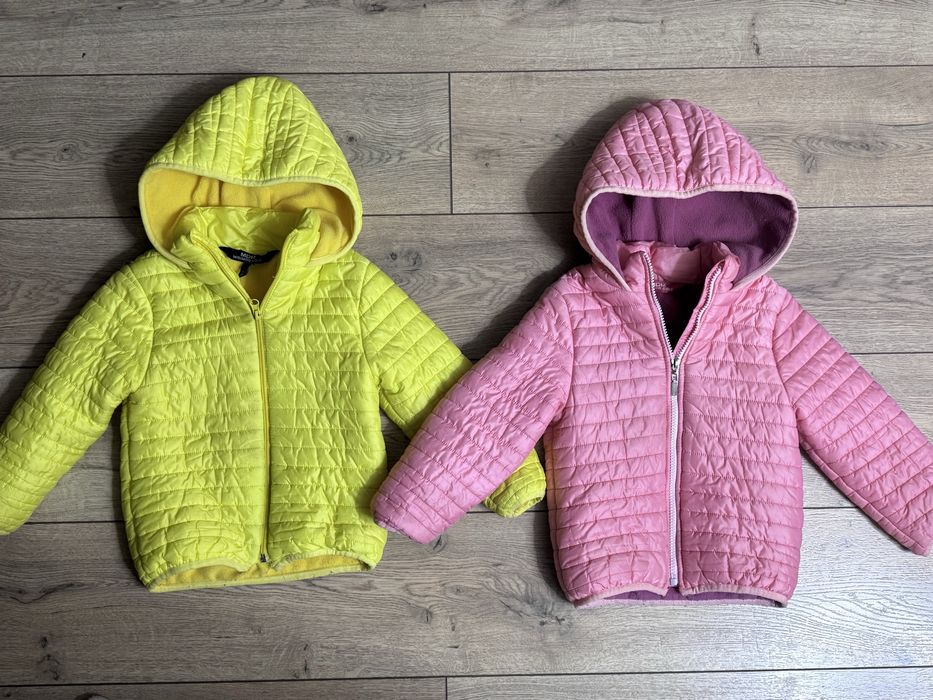 Продам зимние, тёплые куртки на 3-5 лет в отличном состоянии.