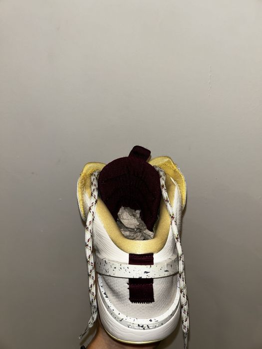 Nike deldon legacy,10/10, noi in cutie