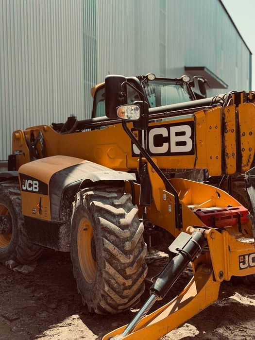 Sotiladi: JCB 540-170 teleskopik yuklagich (Telehandler)