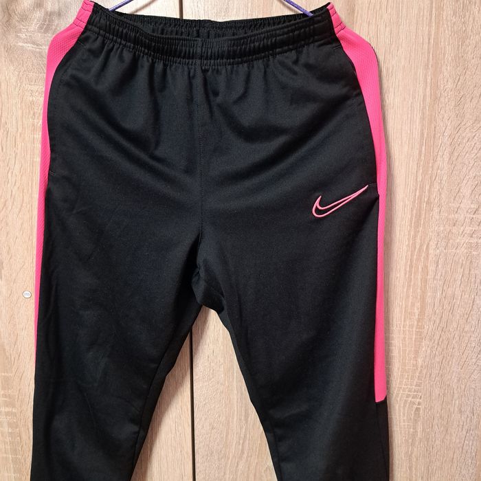 Спортно долнище Nike