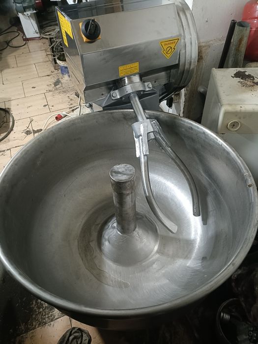 Тесто мешалка 50/100кг идеальная для теста лаваша