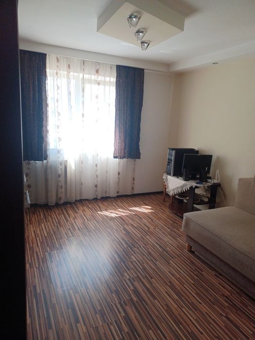 Proprietar inchiriez apartament cu o camera