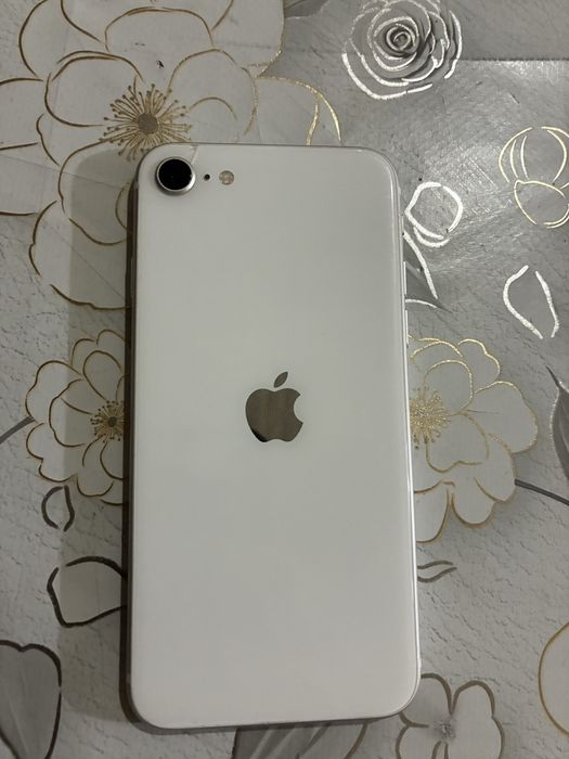 Iphone SE 2022 продается 128