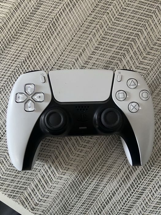 PS5 Disc Edition+ FIFA 20