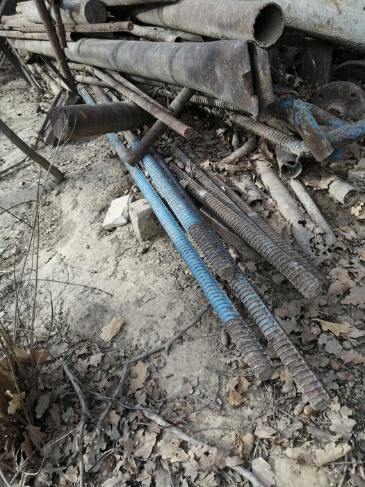 Продам арматуру и шестигник диаметр на  30 мм