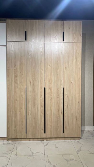 Шкаф антресоль со створкой