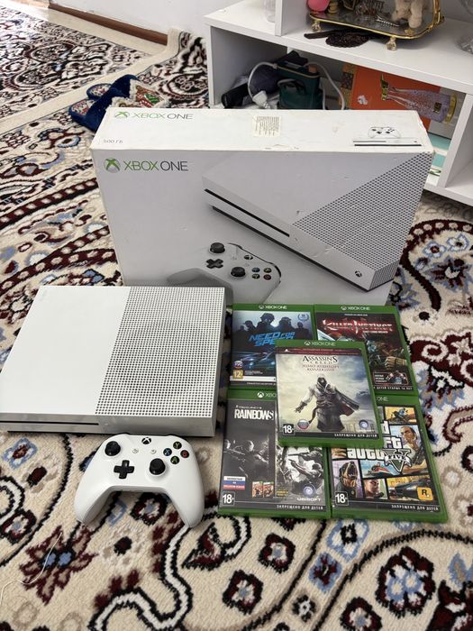 XBOX ONE S и Проектор и Вентелятор