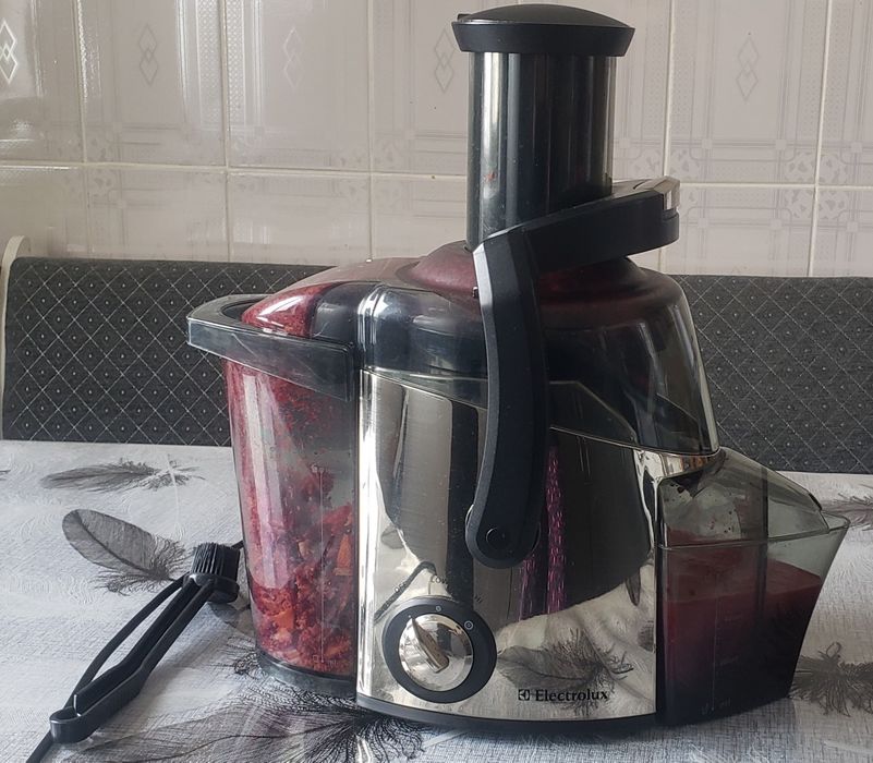 Electrolux соковыжималка