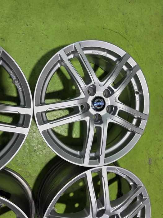17 5x108 Volvo Ford лети джанти 5х108 форд волво