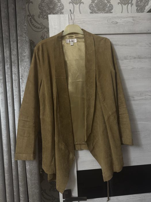 Курточка пиджак плотная замша