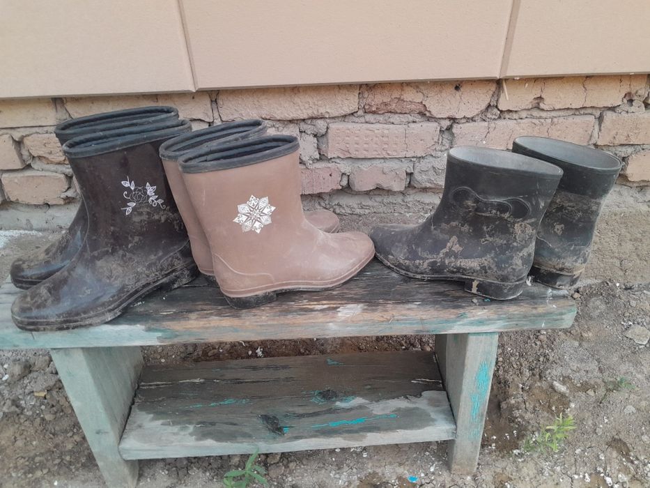 Сапоги резиновые размеры от 35 до 38