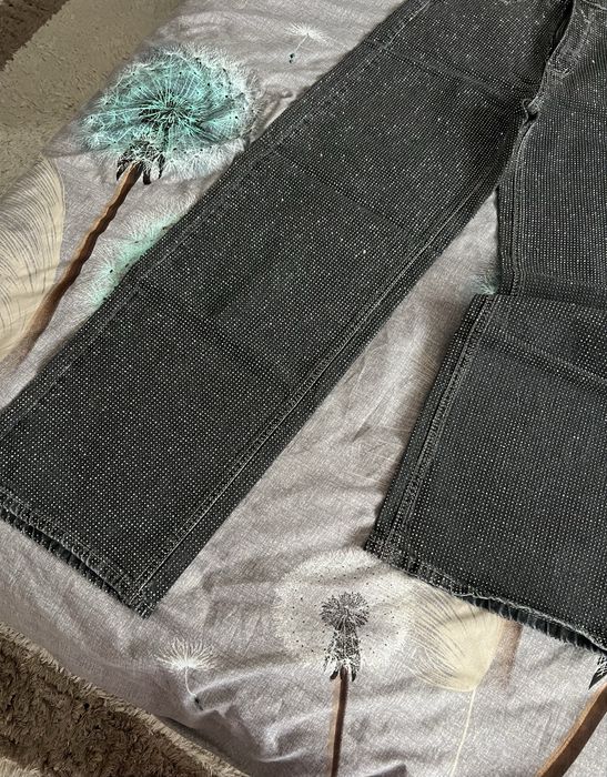 Черни дамски дънки Zara целите в камъни