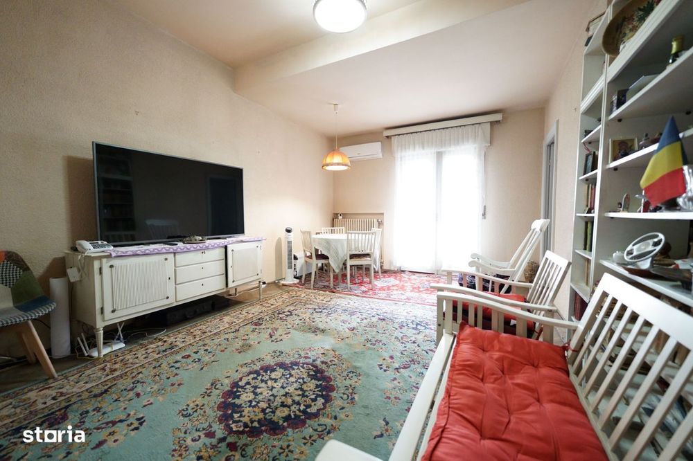 3 Camere, vedere panoramica, Facultatea de Drept, Bloc RS1