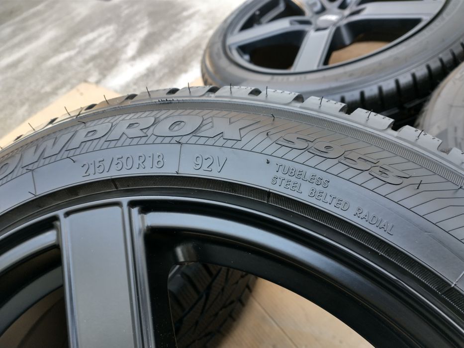 Cauciucuri Anvelope de iarnă 215 50 R18 M+S Toyo Japan 7 mm