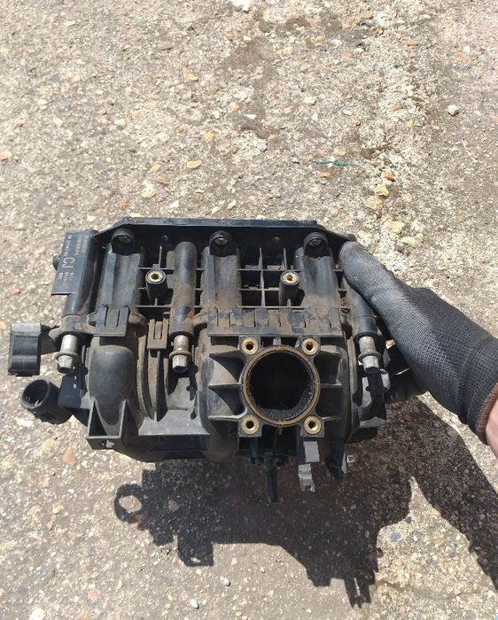 Всмукателен колектор от опел корса Ц