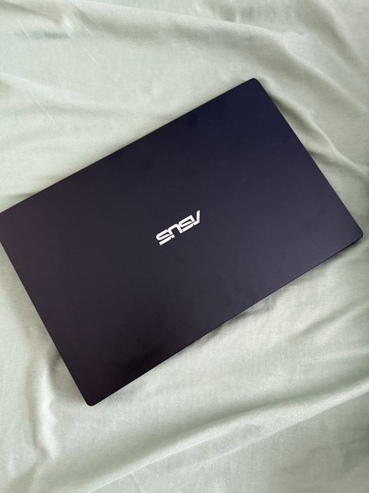 Ноутбук Asus Laptop