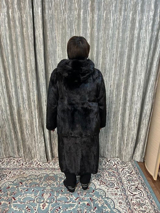 Продам норковую шубу б/у