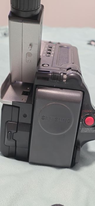 Camera video cu caseta 8mm Samsung VP-L300