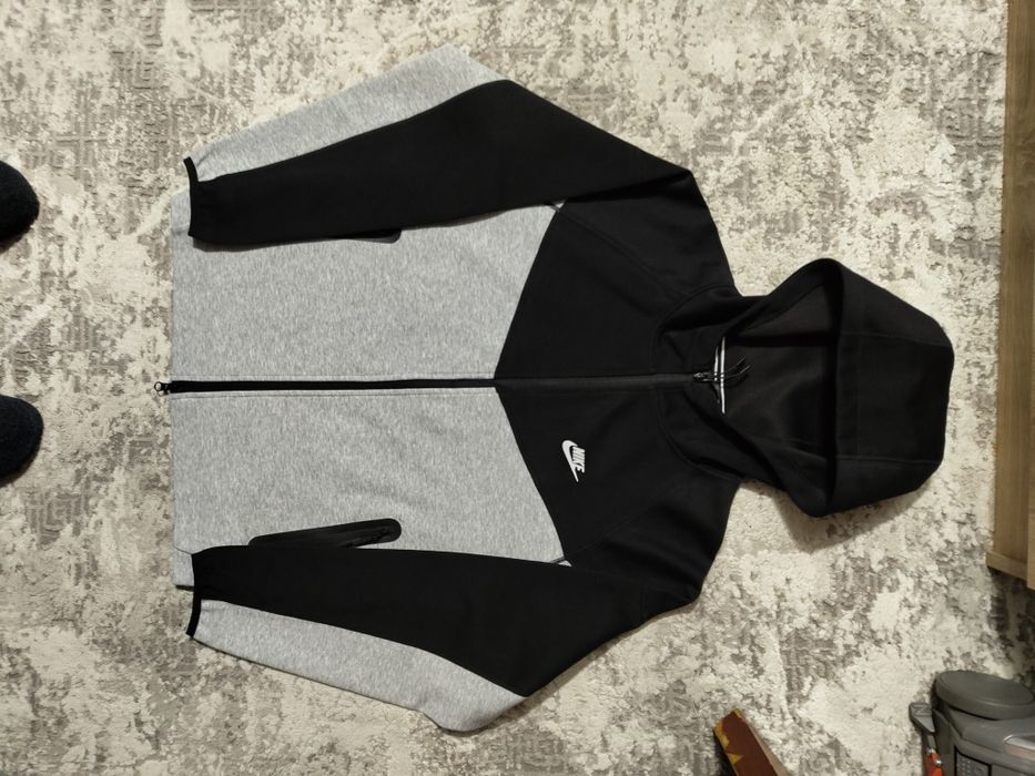Nike tech fleece
