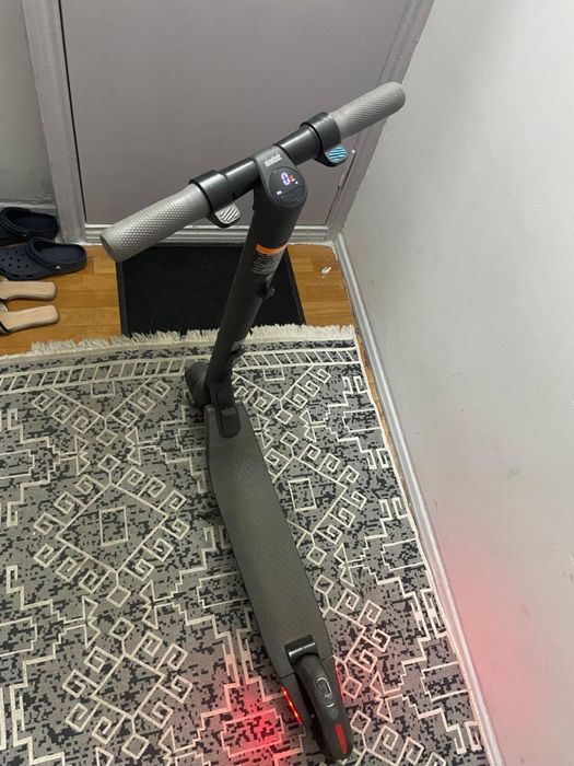 Электросамокат Ninebot