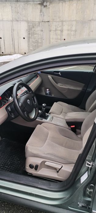 Vând vw Passat 1.6 FSI