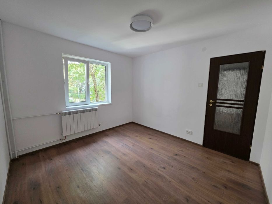 Apartament 3 camere de inchiriat, et 1, decomandat, 48 mp - mobilat sau nemobilat - Ploiesti Vest