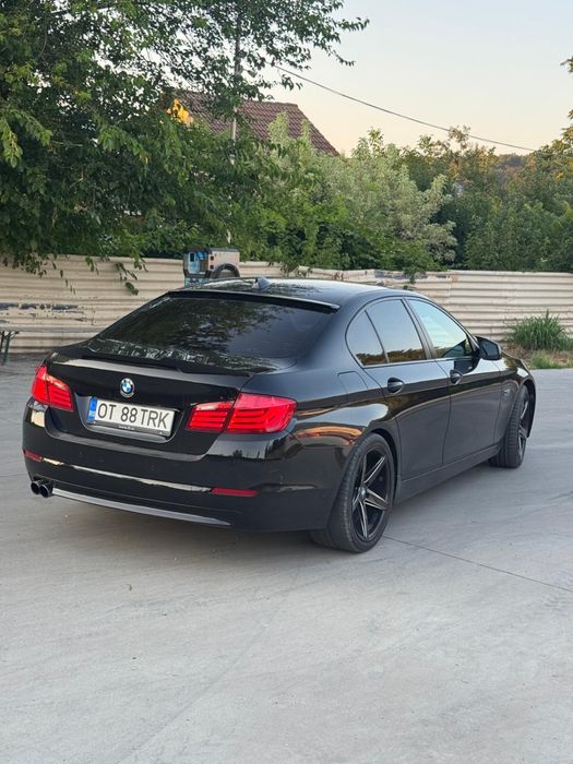 BMW 5 Series 2011 — imagine 4